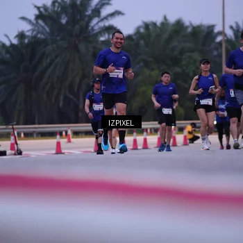 Runner Photo 7490484