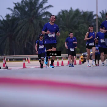Runner Photo 7490492