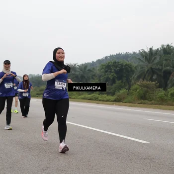 Runner Photo 7490494