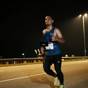Runner Photo 7490506