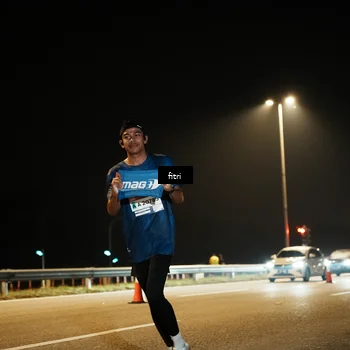 Runner Photo 7490533