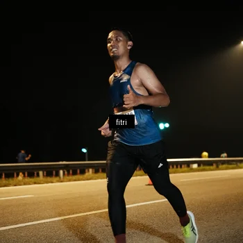 Runner Photo 7490535