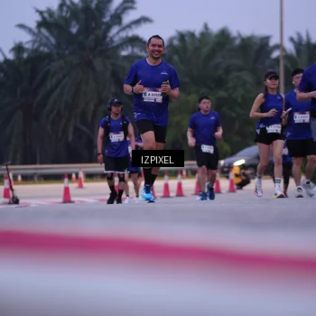 Runner Photo 7490544