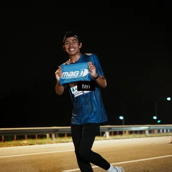 Runner Photo 7490547