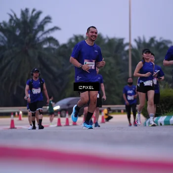 Runner Photo 7490592