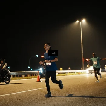 Runner Photo 7490594
