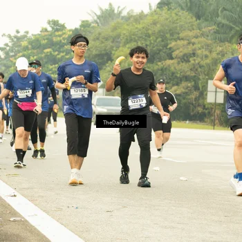 Runner Photo 7490605