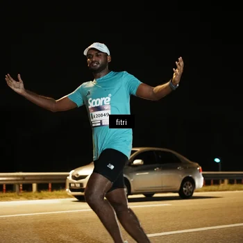 Runner Photo 7490613