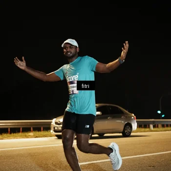 Runner Photo 7490615