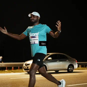 Runner Photo 7490618