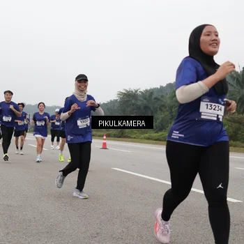 Runner Photo 7490621