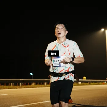 Runner Photo 7490641