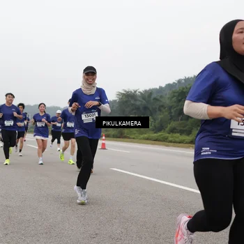 Runner Photo 7490661