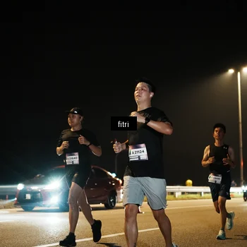 Runner Photo 7490667