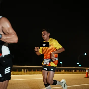 Runner Photo 7490668