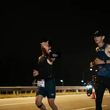 Runner Photo 7490675