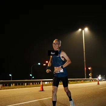 Runner Photo 7490709