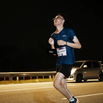 Runner Photo 7490716