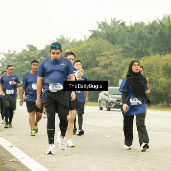Runner Photo 7490723