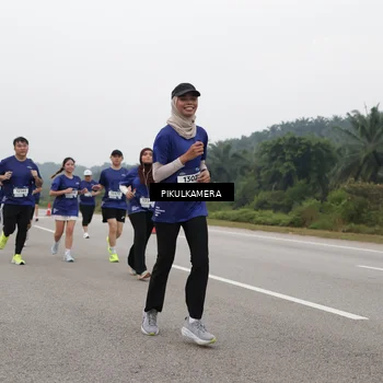 Runner Photo 7490727