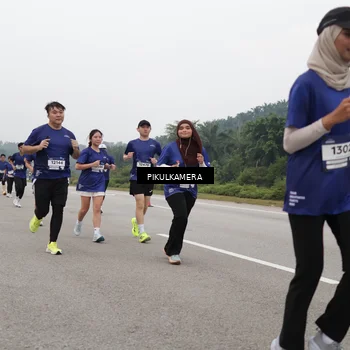 Runner Photo 7490733