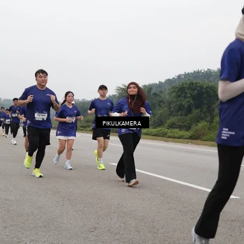 Runner Photo 7490757