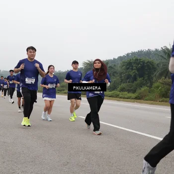 Runner Photo 7490758