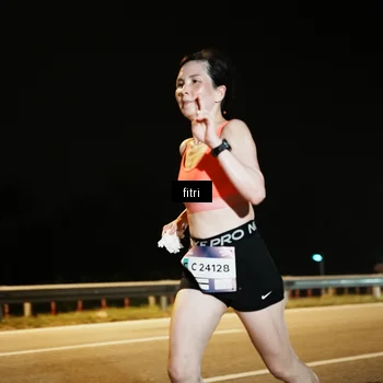 Runner Photo 7490803