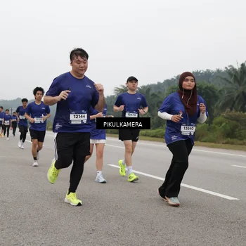 Runner Photo 7490834