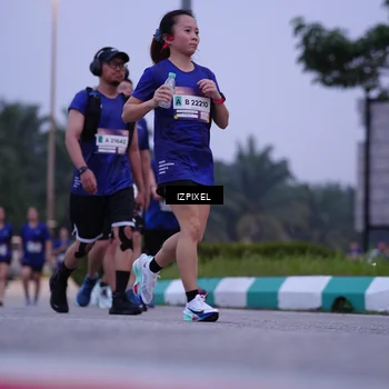 Runner Photo 7490868
