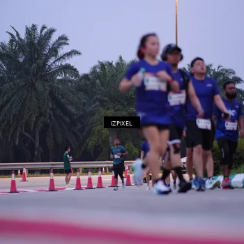Runner Photo 7490871