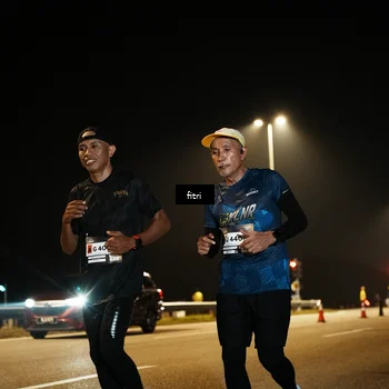 Runner Photo 7490914