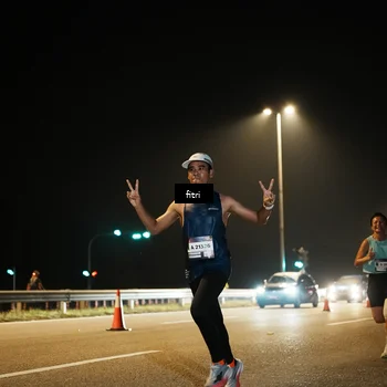 Runner Photo 7490917