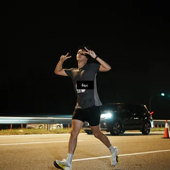 Runner Photo 7490938