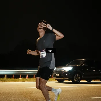 Runner Photo 7490941