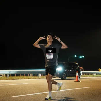 Runner Photo 7490943