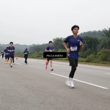 Runner Photo 7490957