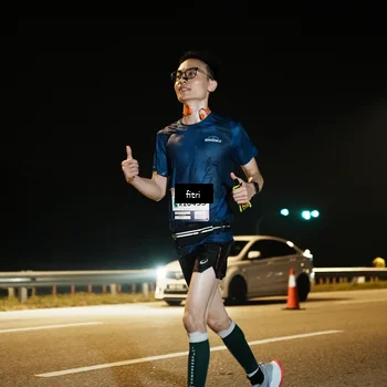 Runner Photo 7490958