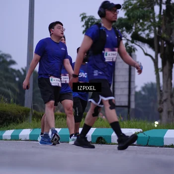 Runner Photo 7490965