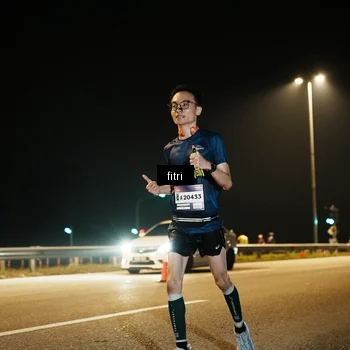 Runner Photo 7490969
