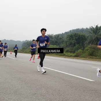 Runner Photo 7490970