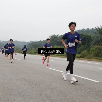 Runner Photo 7490974