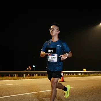 Runner Photo 7490986