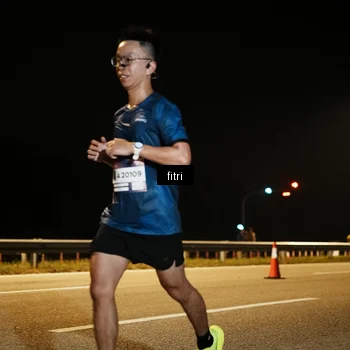 Runner Photo 7490990