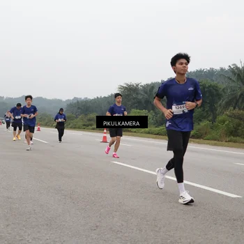 Runner Photo 7490991