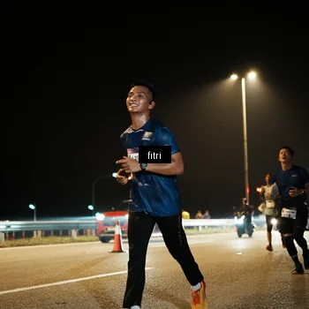 Runner Photo 7490997