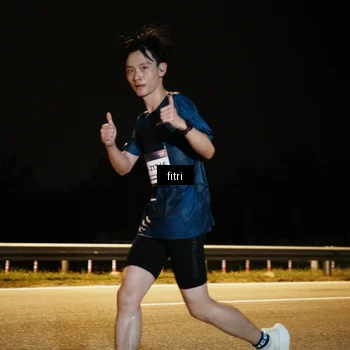Runner Photo 7491018