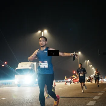 Runner Photo 7491036