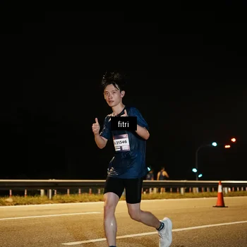 Runner Photo 7491041
