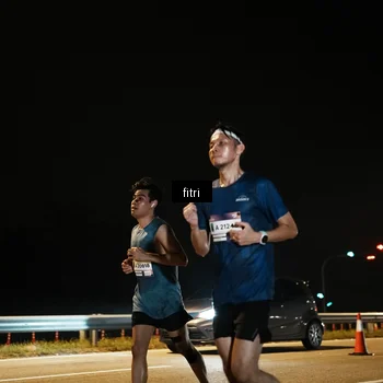 Runner Photo 7491111